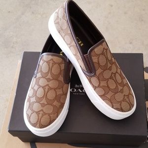 Authentic Coach slip on